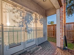 2227 Chenevert Street, Houston TX 77003