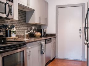 2205 Mckinney Street 309, Houston TX 77003