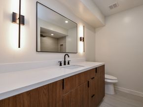 426 E Fair Harbor Lane, Houston TX 77079