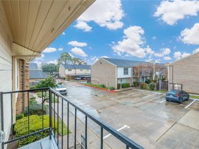 6111 Beverly Hill Street 32, Houston TX 77057
