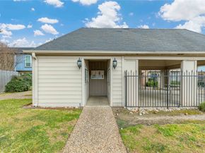 6111 Beverly Hill Street 32, Houston TX 77057