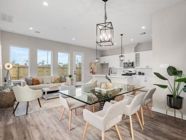 5923 Wheatley Street, Houston TX 77091