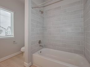 8933 Grovner Place, Houston TX 77055