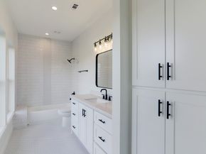 1601 Bonnie Brae Street, Houston TX 77006