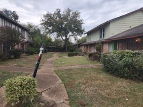 7781 Cook Road, Houston TX 77072