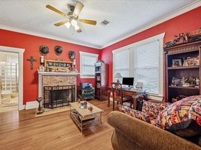 313 Byrne Street, Houston TX 77009