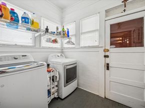 313 Byrne Street, Houston TX 77009