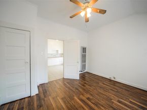 1517 BONNIE BRAE Street, Houston TX 77006