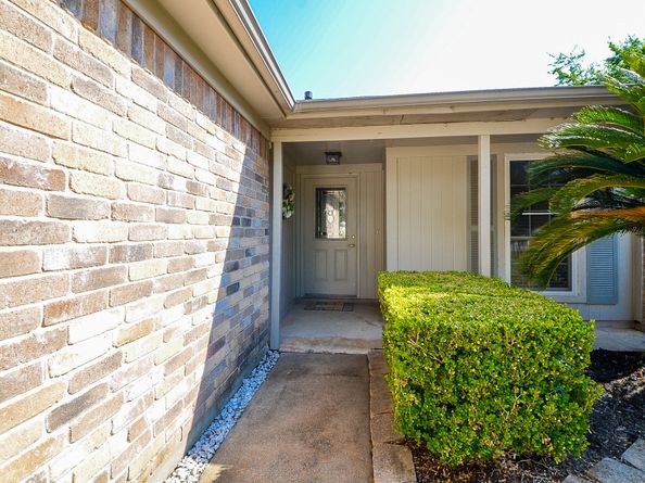 3923 Issacks Way, Sugar Land TX 77479