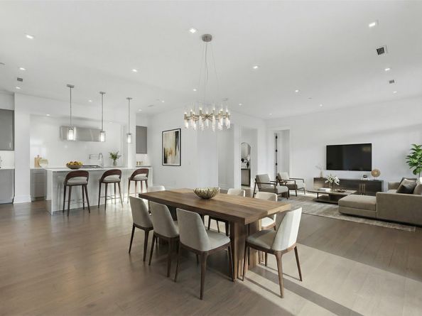 6017 Memorial Drive 505, Houston TX 77007