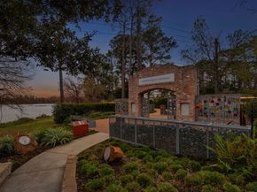 1727 Billfish Boulevard, Houston TX 77345