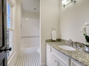 1639 Arlington Street, Houston TX 77008