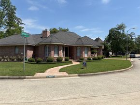 24602 W Kingscrest Circle, Spring TX 77389