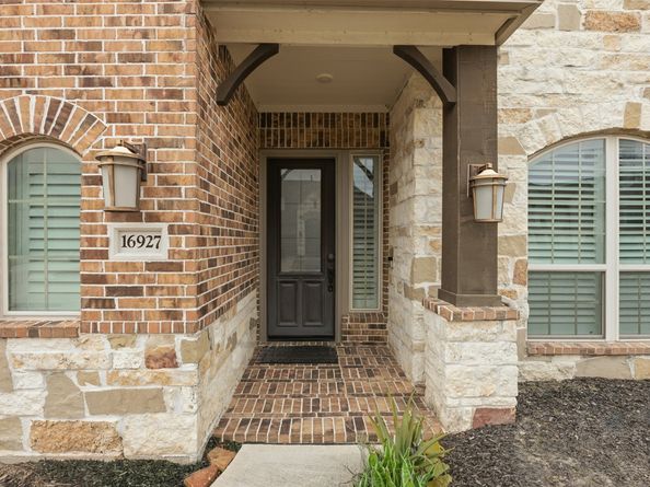 16927 Burke Lake Lane, Houston TX 77044
