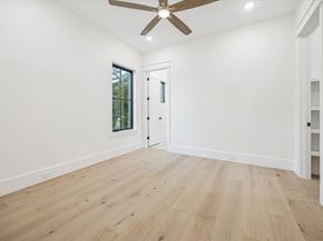 431 W 30th Street, Houston TX 77018