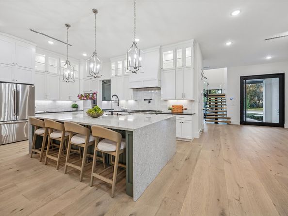 431 W 30th Street, Houston TX 77018