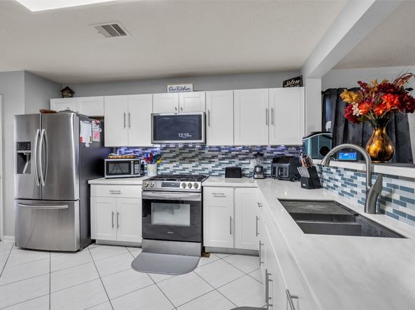 539 Silky Leaf Drive, Houston TX 77073