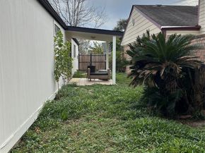 6354 Ivyknoll Drive, Houston TX 77035