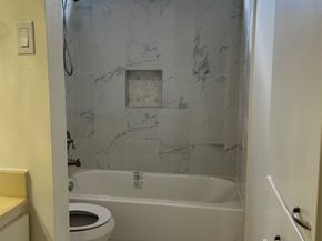 6354 Ivyknoll Drive, Houston TX 77035