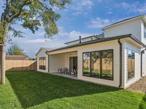 1622 Candlelight Lane, Houston TX 77018