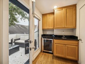 220 Detering Street, Houston TX 77007