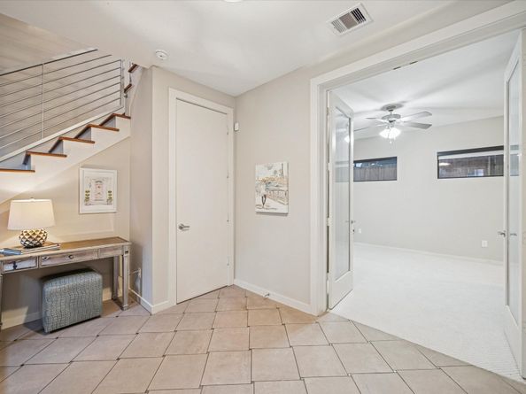 220 Detering Street, Houston TX 77007