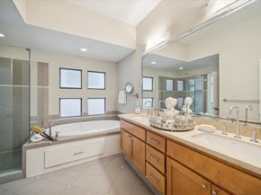 220 Detering Street, Houston TX 77007