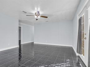 7226 Kingsway Drive, Houston TX 77087