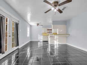 7226 Kingsway Drive, Houston TX 77087