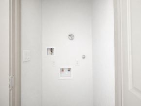 113 Bolden St A B, Houston TX 77029