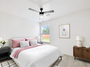 113 Bolden St A B, Houston TX 77029