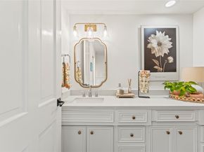 987 S Post Oak Lane, Houston TX 77056