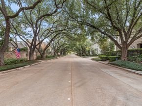 987 S Post Oak Lane, Houston TX 77056