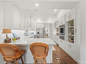 987 S Post Oak Lane, Houston TX 77056