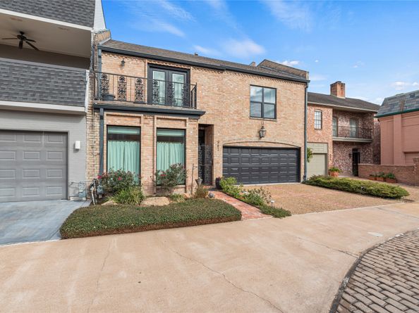 987 S Post Oak Lane, Houston TX 77056