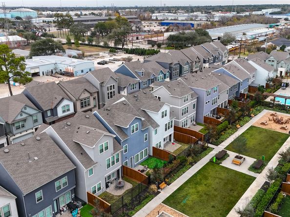 10931 Brambling Wood Drive, Houston TX 77043