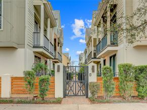 3225 Maxroy Street, Houston TX 77008