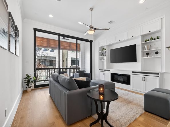 3317 Timbergrove Oaks Street, Houston TX 77008