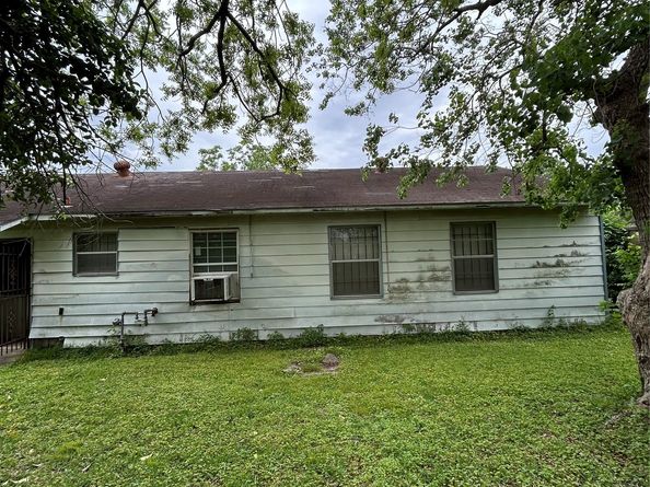 8426 Rockford Drive, Houston TX 77033