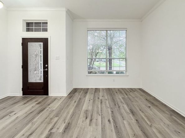 73 E Montfair Boulevard, The Woodlands TX 77382