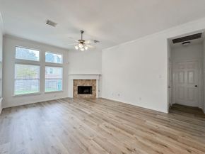73 E Montfair Boulevard, The Woodlands TX 77382