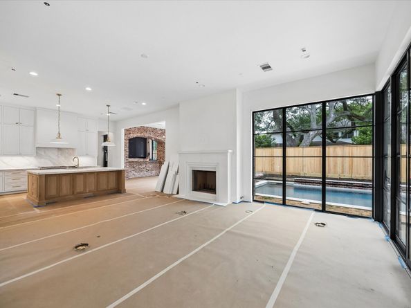 1328 Mickey Way, Spring Valley Village TX 77055