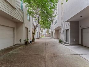 730 Ruthven, Houston TX 77019