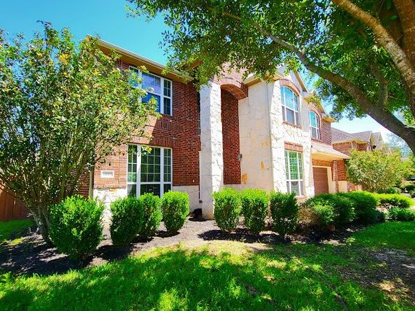 10007 Shire Green Lane, Richmond TX 77407