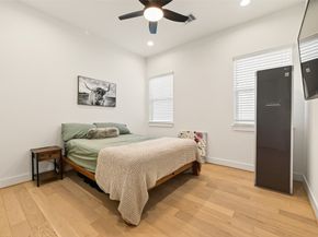 1926 Hoskins Drive, Houston TX 77080