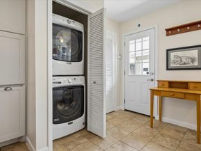 6715 Fairfield Street, Houston TX 77023