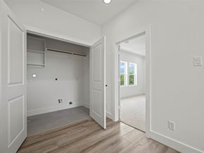 870 W Little York Road D, Houston TX 77091