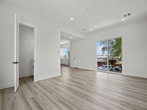 870 W Little York Road D, Houston TX 77091