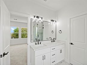 870 W Little York Road D, Houston TX 77091