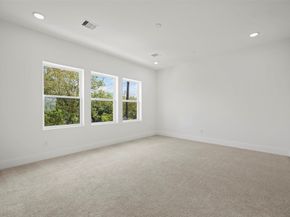 870 W Little York Road D, Houston TX 77091